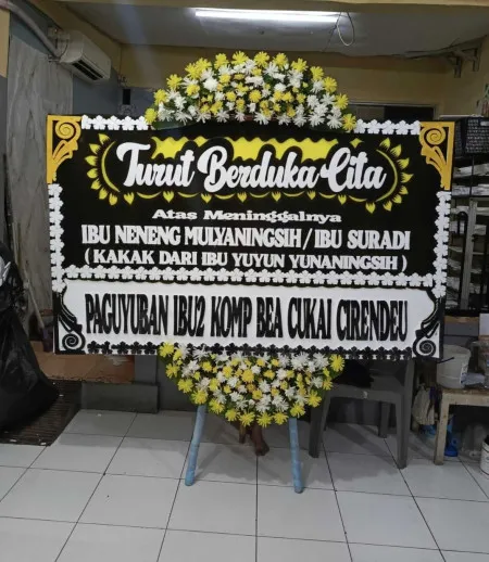 Papan Bunga Duka Kaliwatubumi Butuh