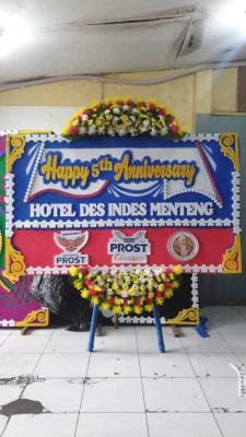 Papan Bunga di Kaliwatubumi Butuh
